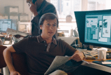 Skyler Gisondo como Jimmy Olsen